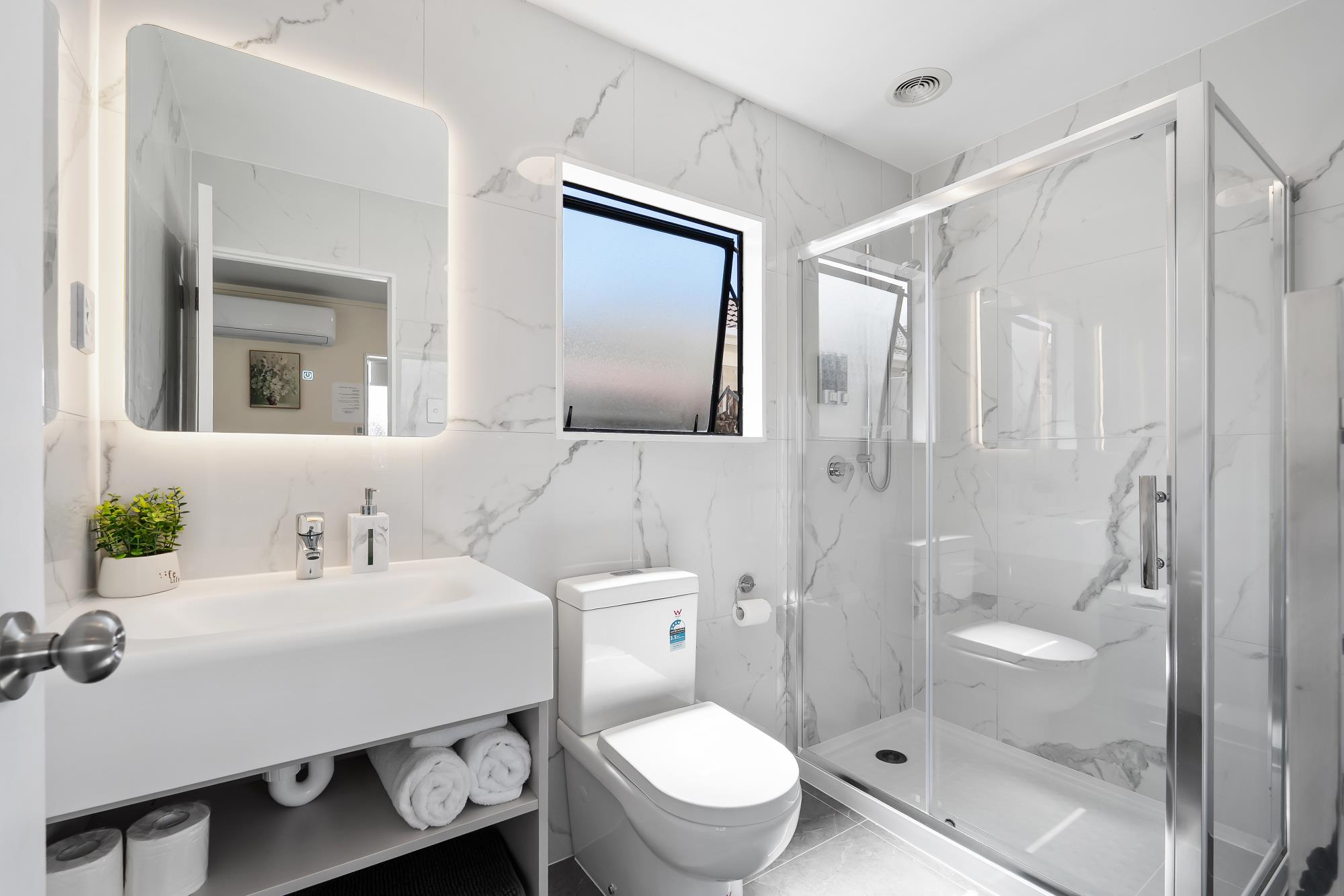 6057_be243296-41b3-4495-a081-e93744c8d003