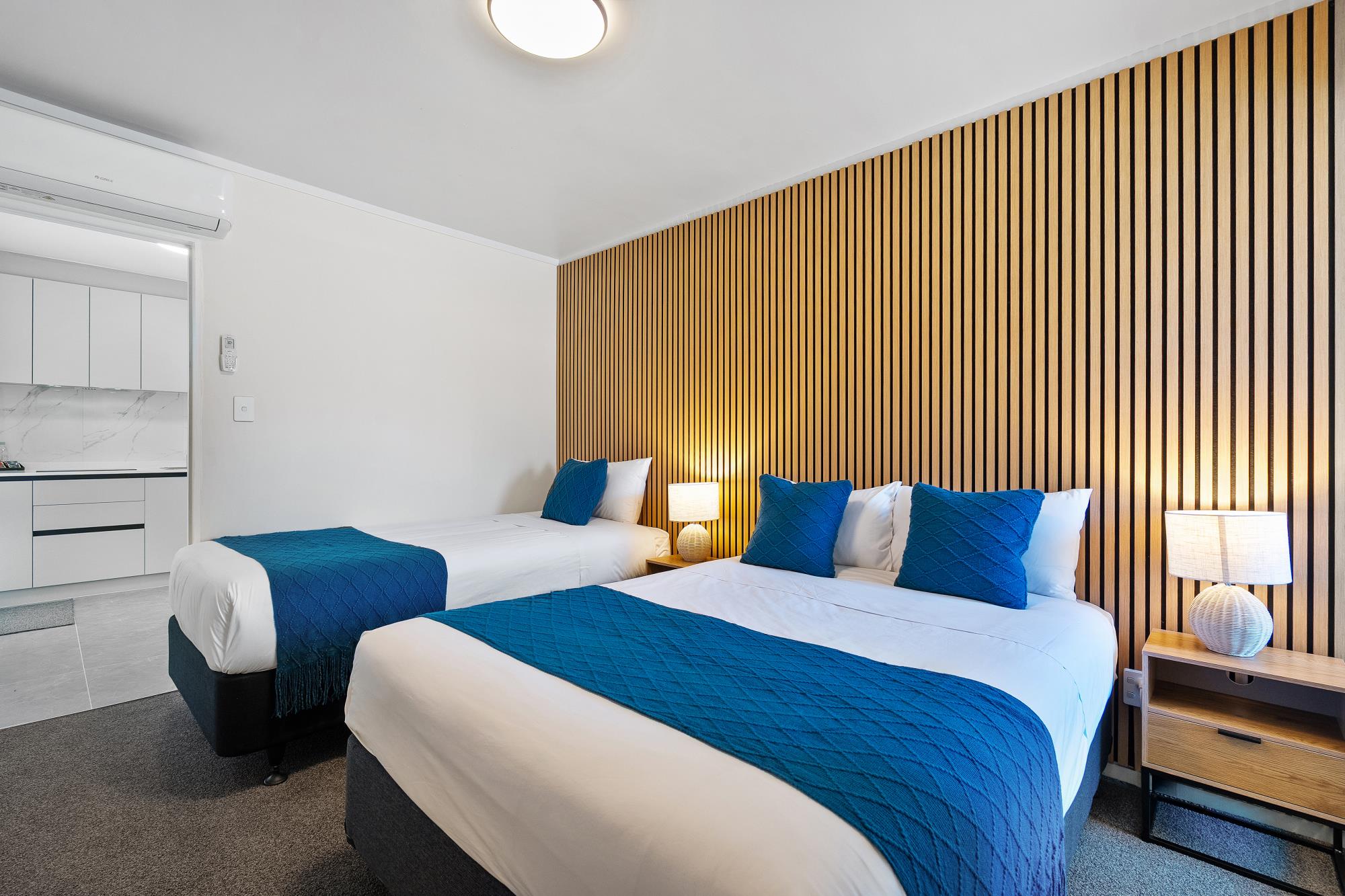 7664_8c86cd6d-b104-4613-9487-167e9bdf5c08